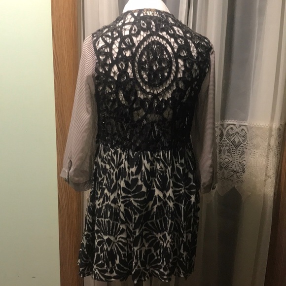 Button Down Tunic - Picture 3 of 4